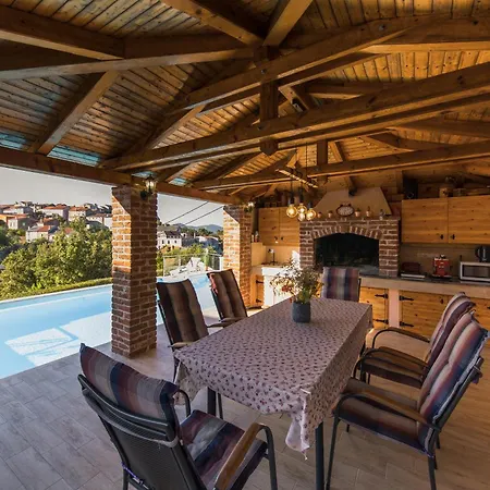 Lavanda Willa Mali Iž